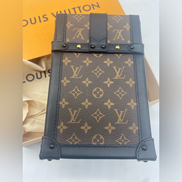 Louis Vuitton vertical trunk pochette - Picture 3 of 8
